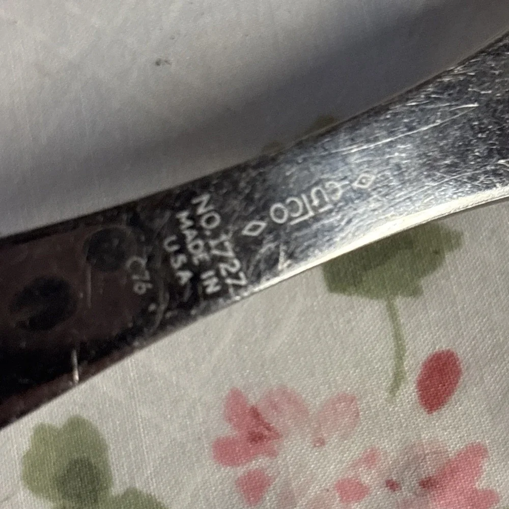 Cutco carving serving